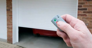 Купить автоматику для рулонных ворот Мончегорск, цена от 2781 руб.